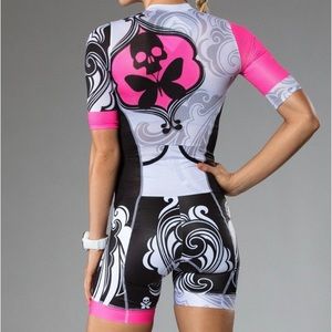 Betty Aero Skin Tri Suit Pink Skull